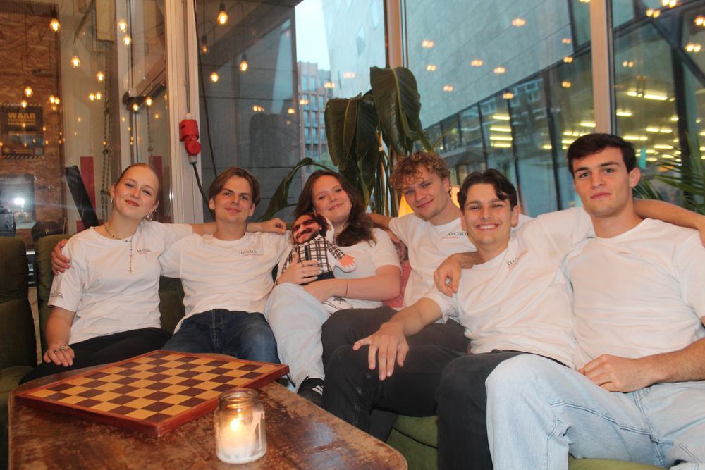 Committee applications open!